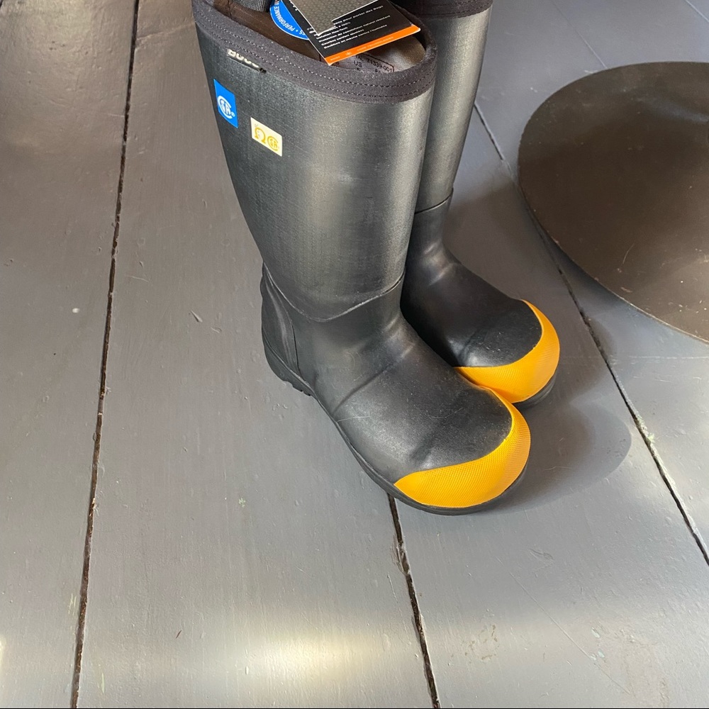 Bogs Mud Boots Steel Toe Size 8.5